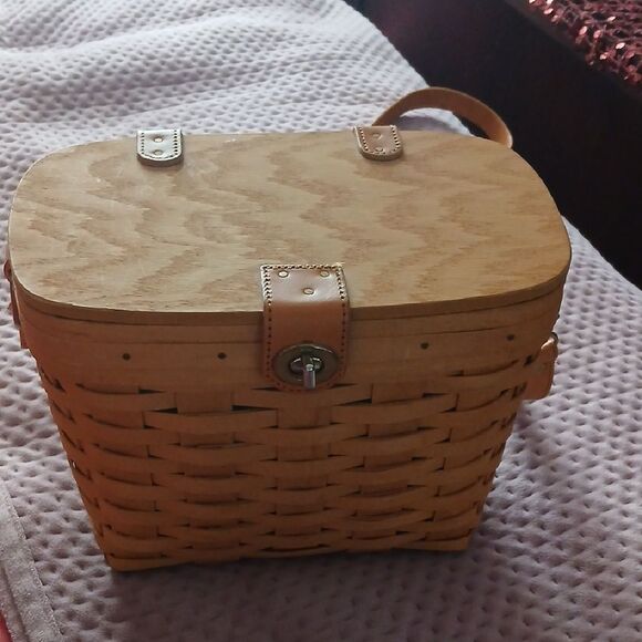 Tan Woven Basket Bag - Picture 1 of 6